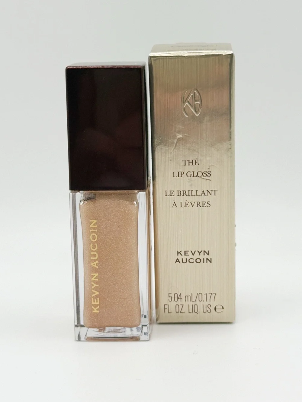 Kevyn Aucoin add touch